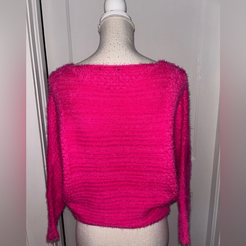 Vibrant Pink Women's Sweater size small by Lumiere